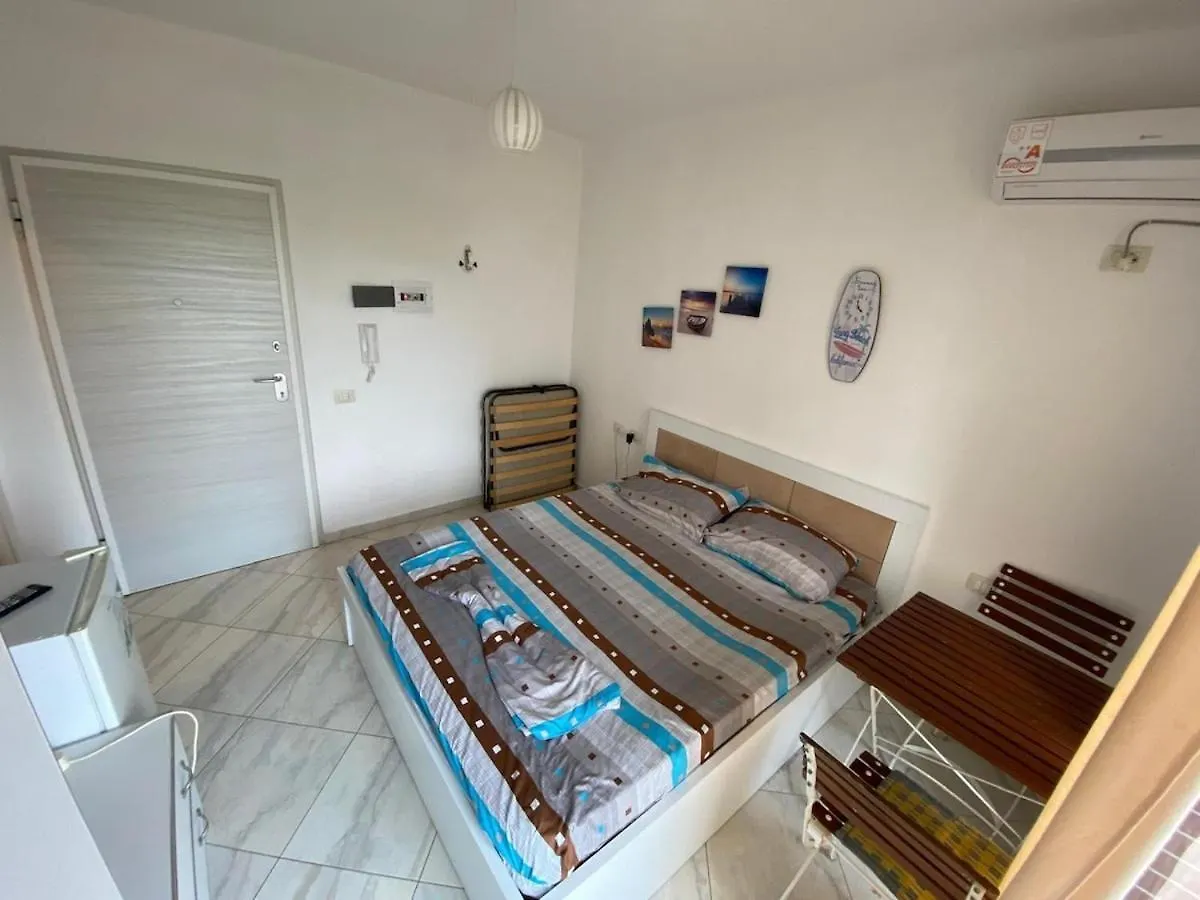 아파트 Ardit'S Guest House Shëngjin